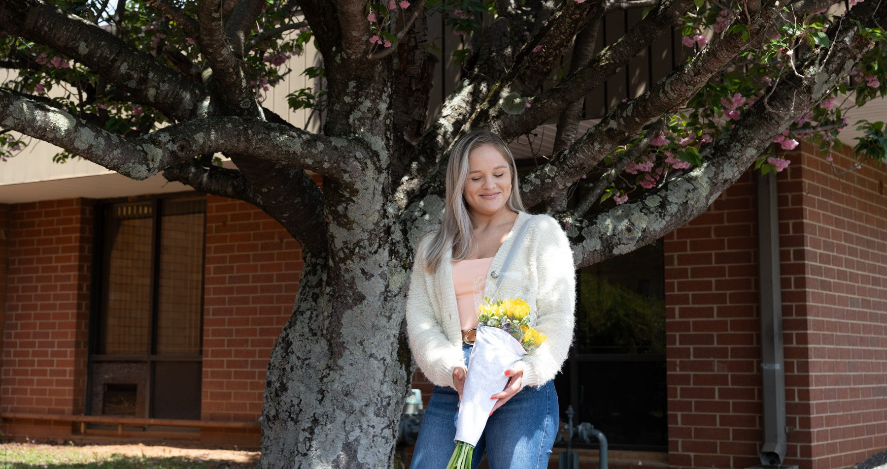 DIY Fresh Flower Tote Bag