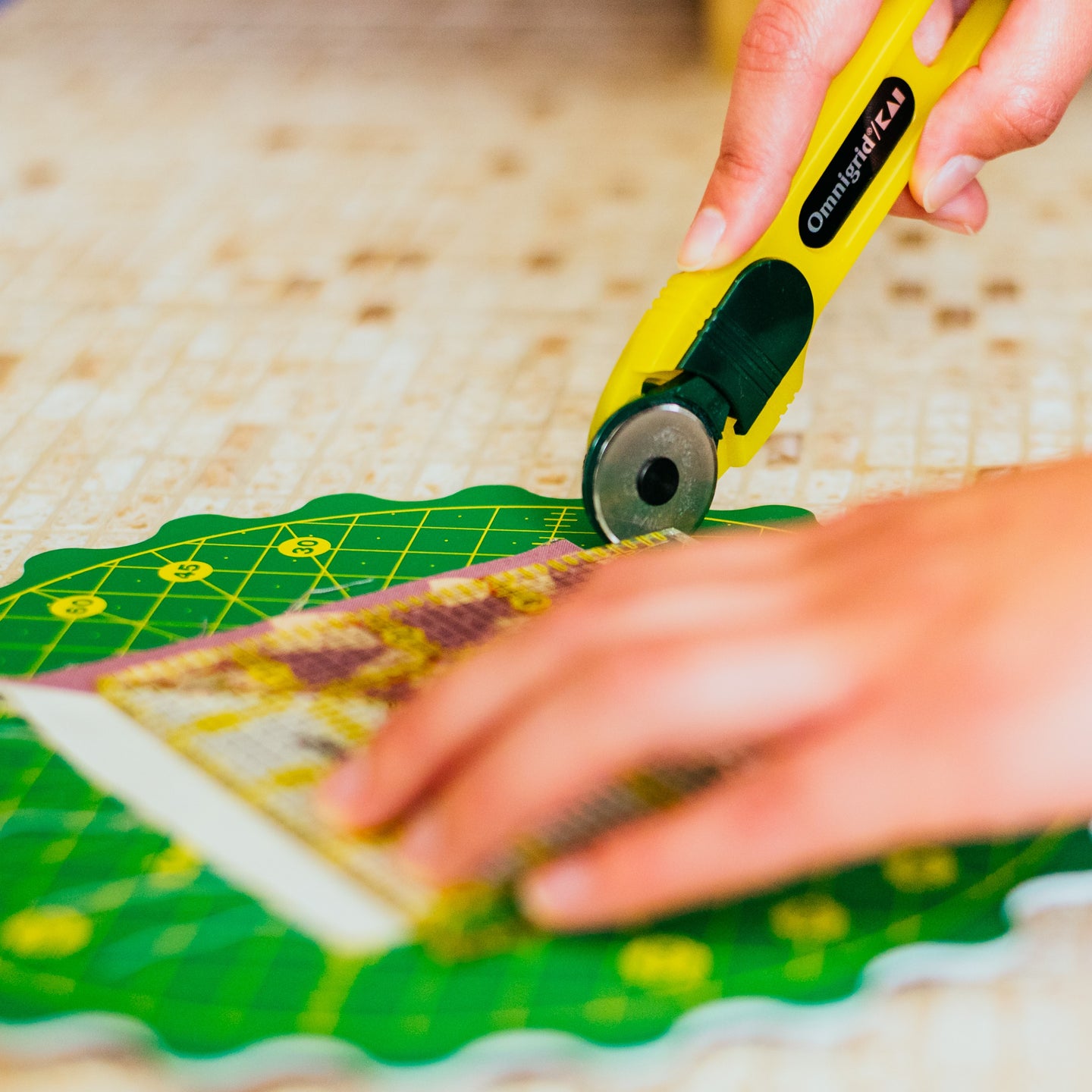2045|Omnigrid Rotary Cutter, 28 mm